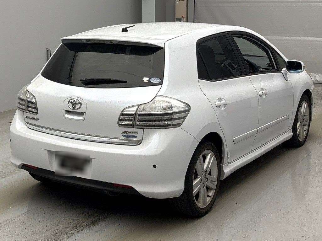 TOYOTA BLADE
