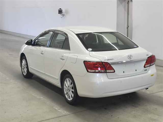 TOYOTA PREMIO