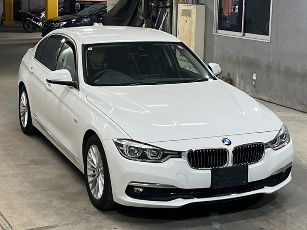 BMW 3-SERIES