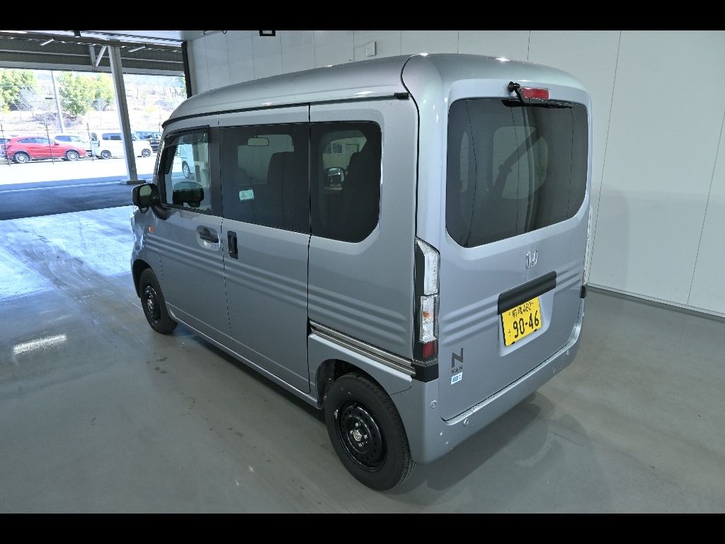 HONDA N-VAN