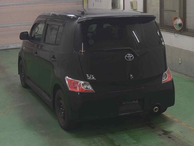 TOYOTA BB