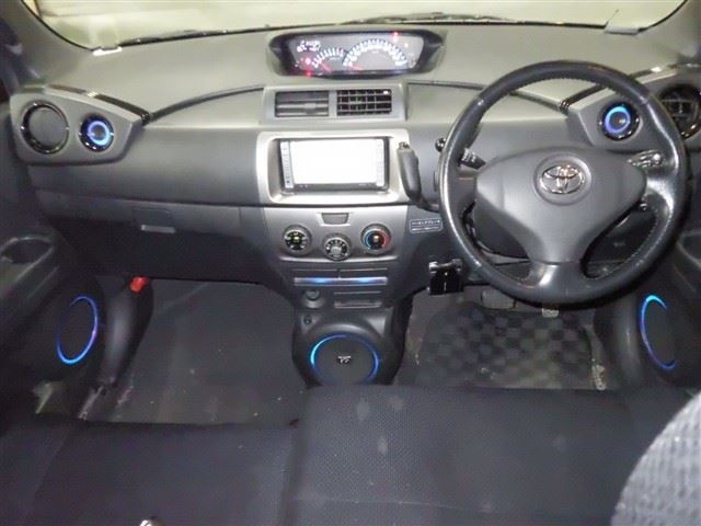 TOYOTA BB
