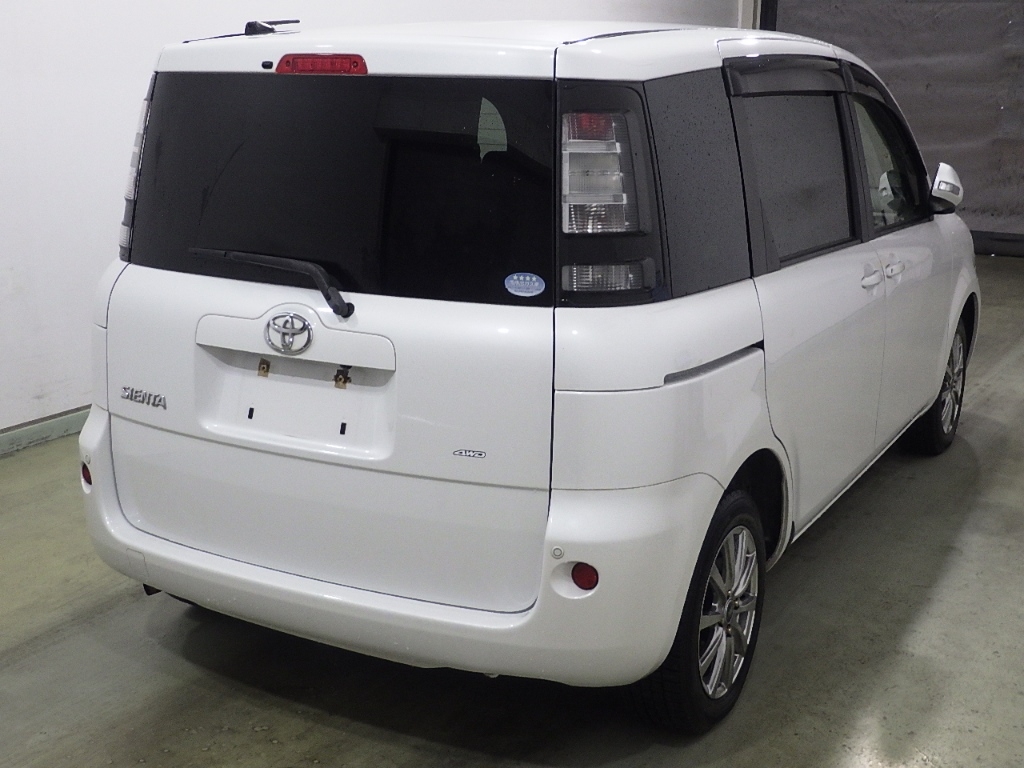 TOYOTA SIENTA