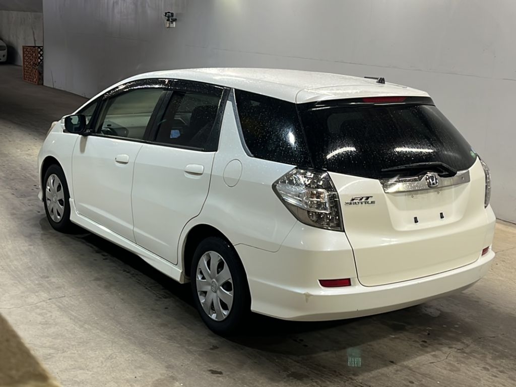 HONDA FIT SHUTTLE