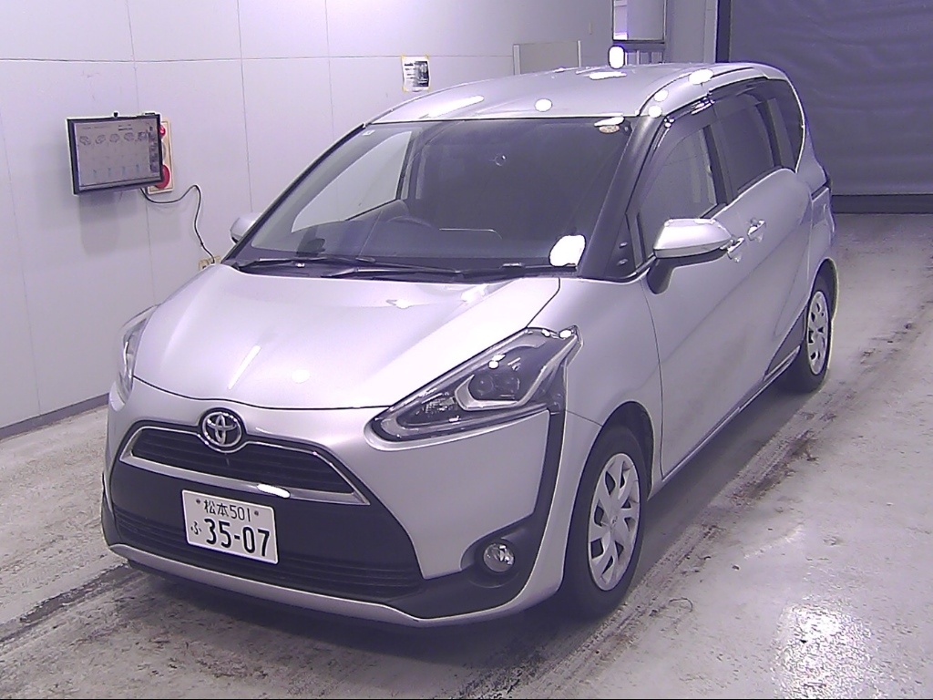 TOYOTA SIENTA