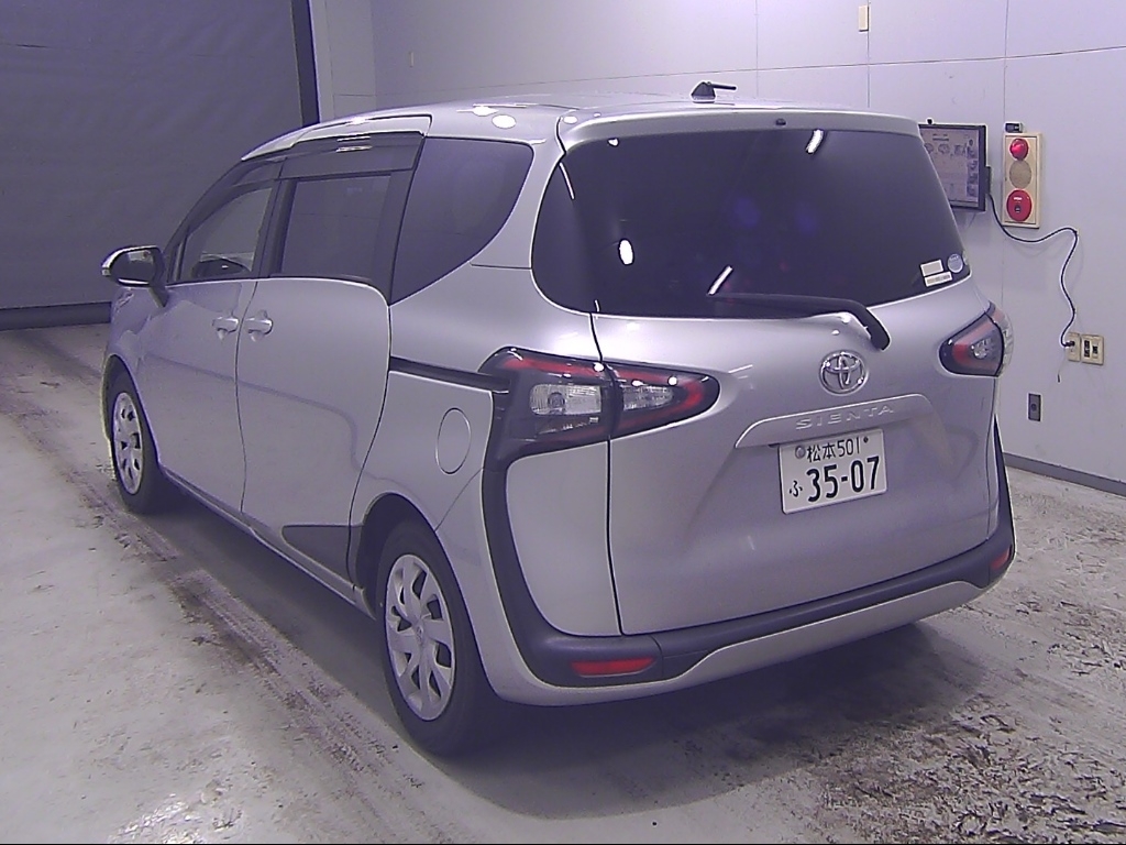 TOYOTA SIENTA