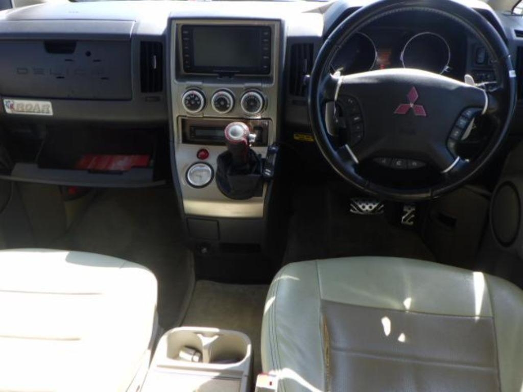 MITSUBISHI DELICA D:5