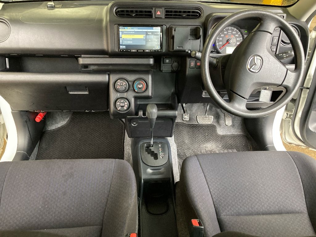 MAZDA FAMILIA