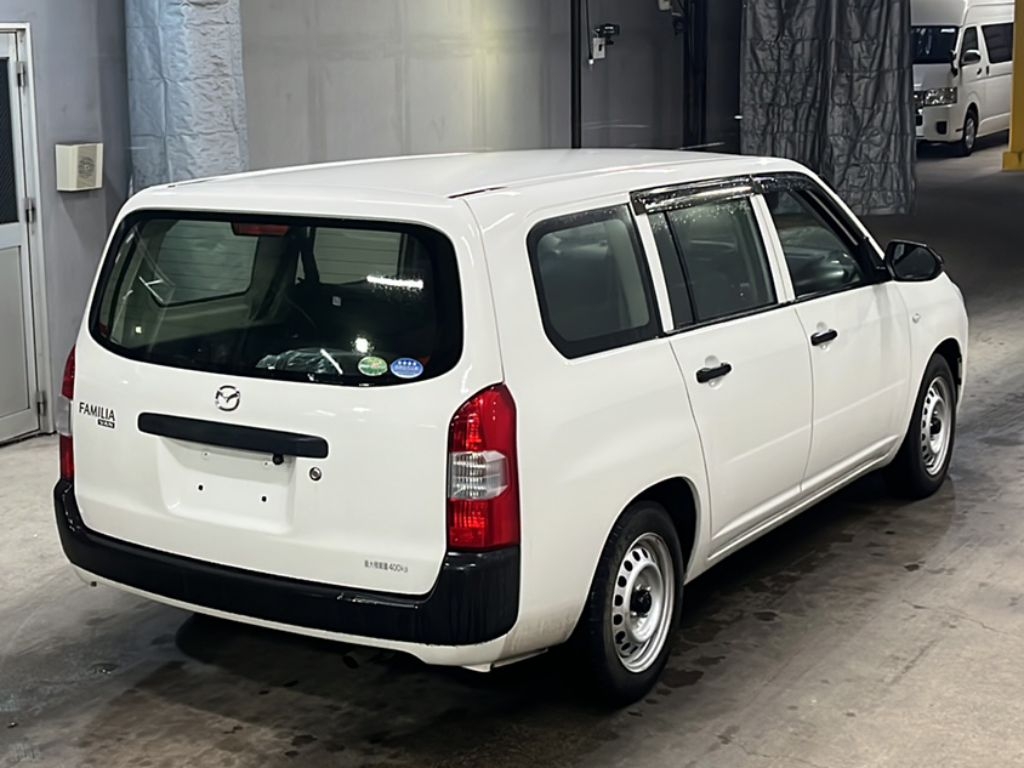 MAZDA FAMILIA
