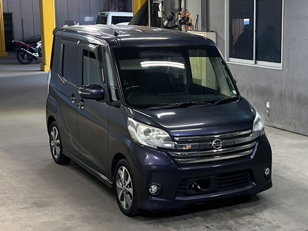 NISSAN DAYZ ROOX