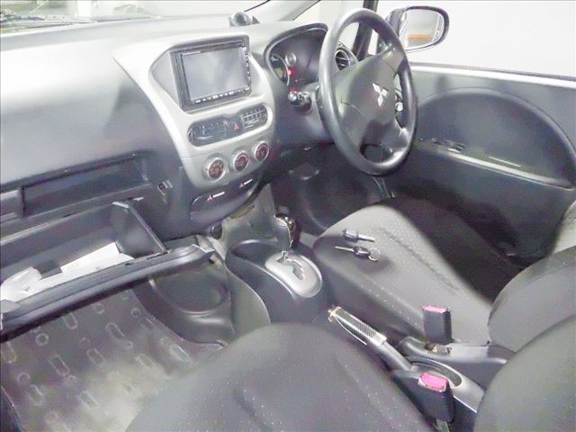 MITSUBISHI I