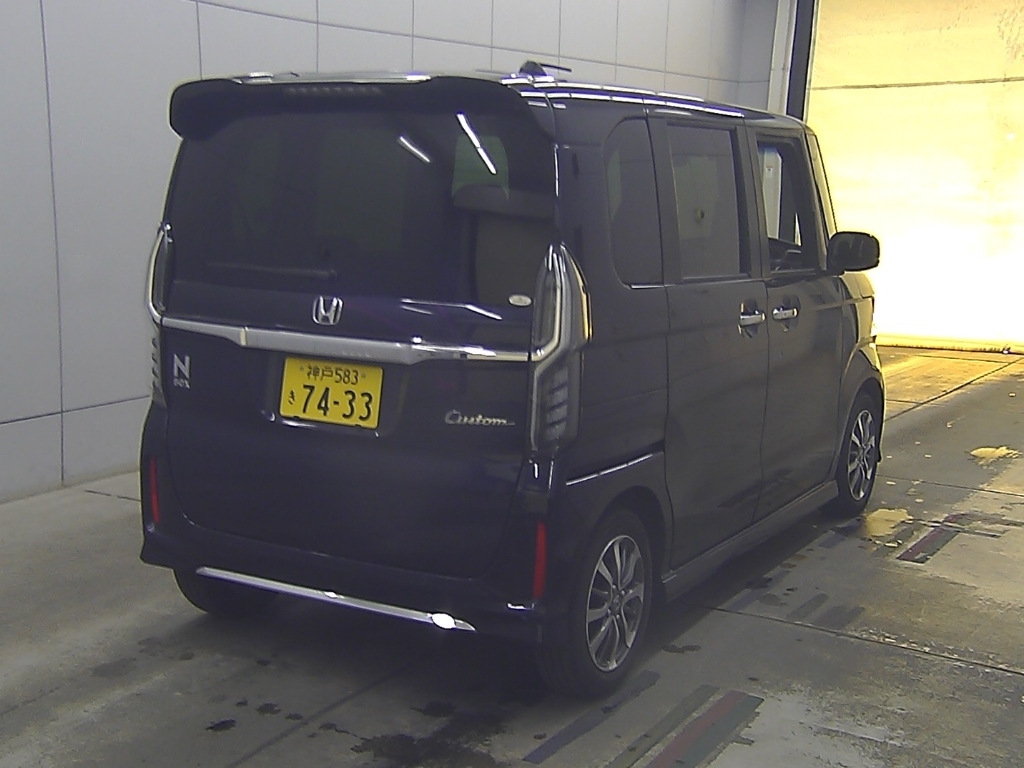 HONDA N-BOX