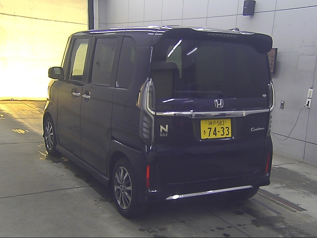 HONDA N-BOX