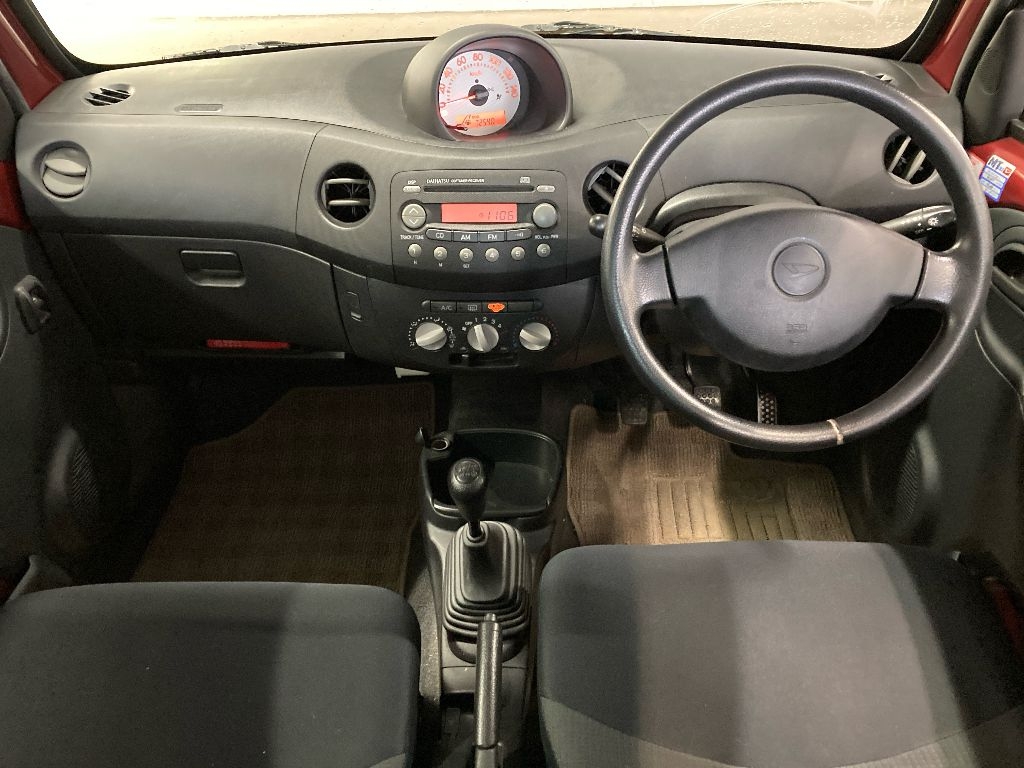 DAIHATSU ESSE
