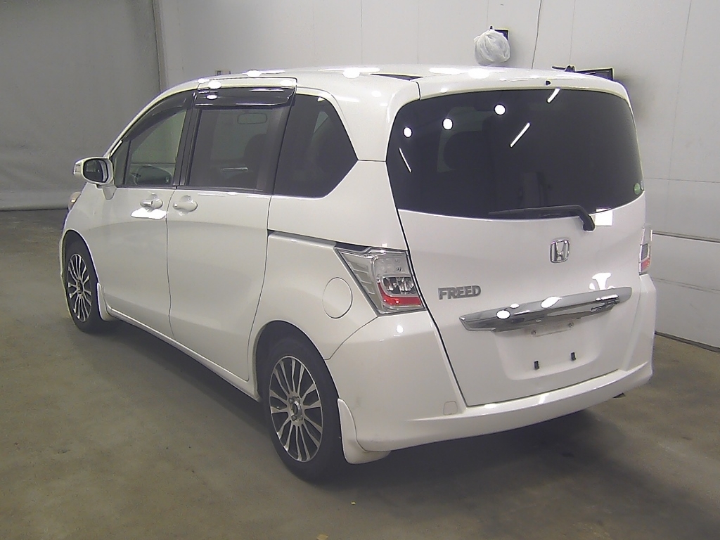 HONDA FREED