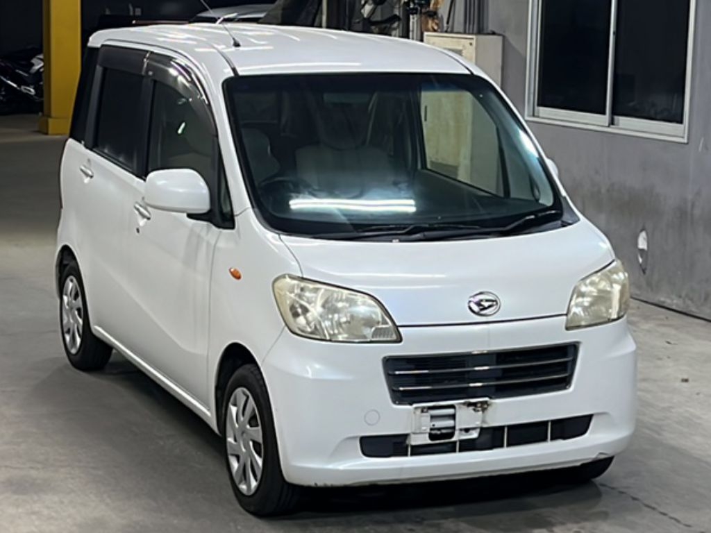 DAIHATSU TANTO EXE
