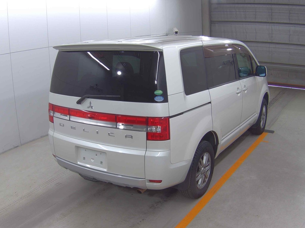 MITSUBISHI DELICA D:5