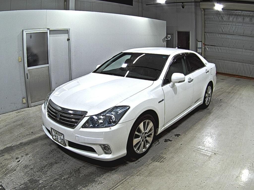 TOYOTA CROWN