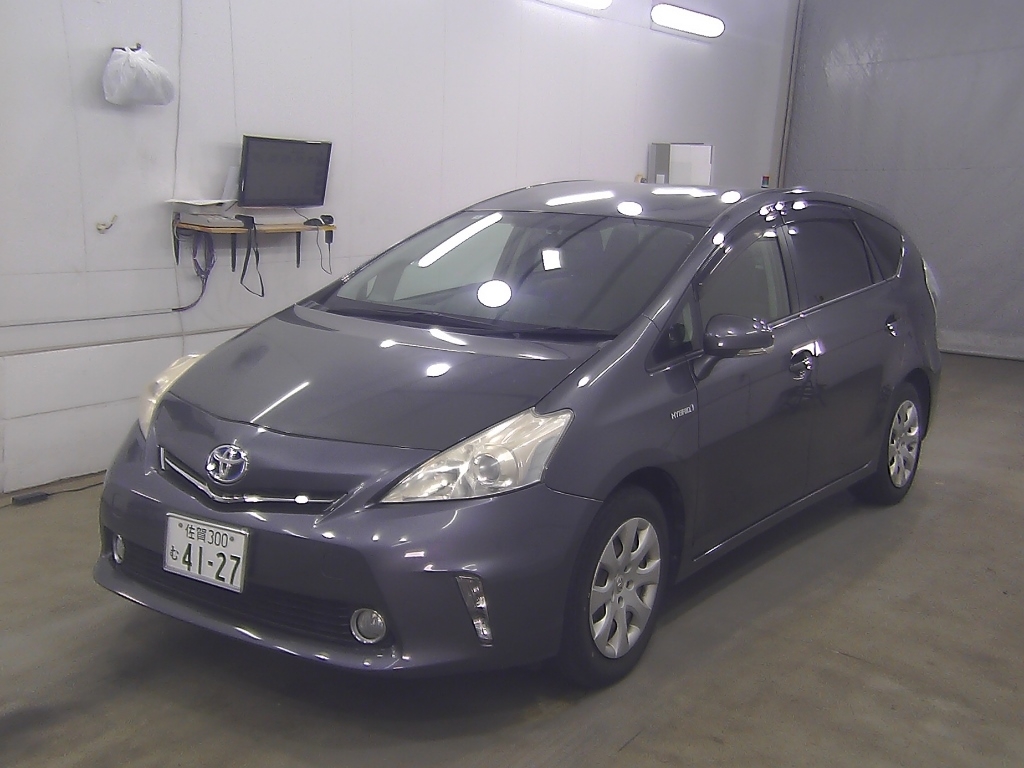 TOYOTA PRIUS ALPHA