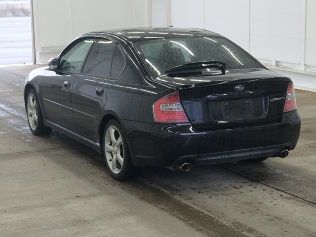 SUBARU LEGACY B4