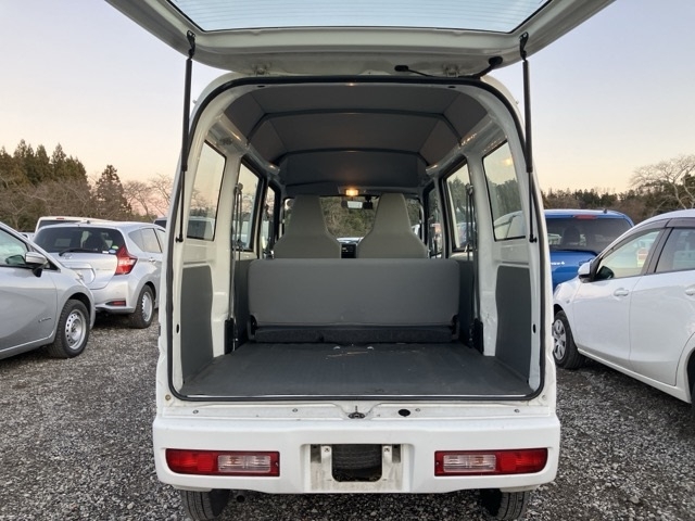 MITSUBISHI MINICAB