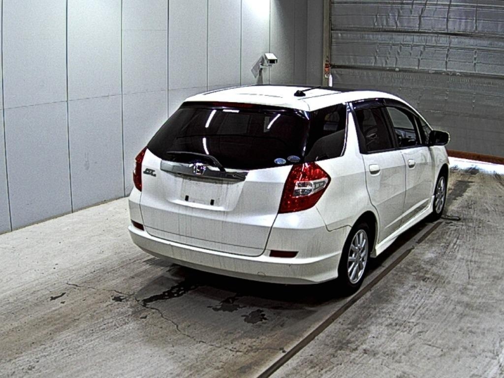 HONDA FIT SHUTTLE