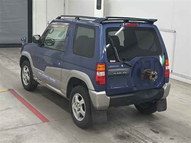 MITSUBISHI PAJERO MINI