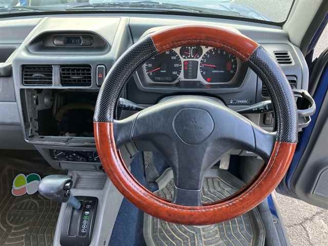 MITSUBISHI PAJERO MINI