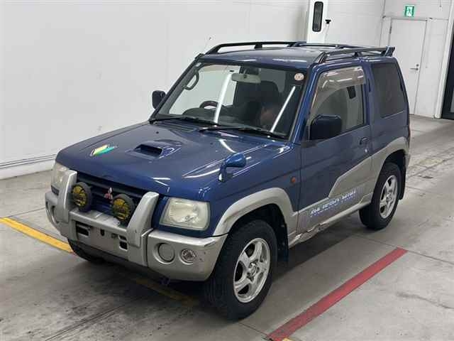 MITSUBISHI PAJERO MINI