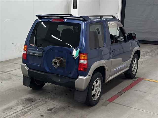 MITSUBISHI PAJERO MINI