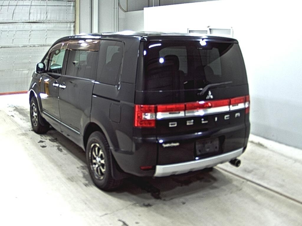 MITSUBISHI DELICA D:5