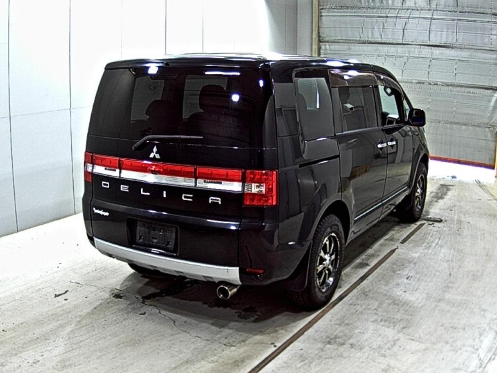 MITSUBISHI DELICA D:5