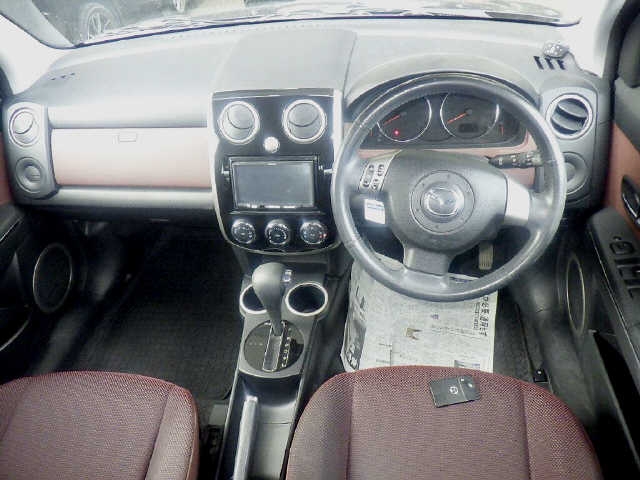 MAZDA VERISA