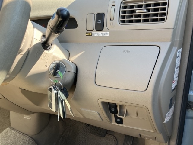 TOYOTA RAUM