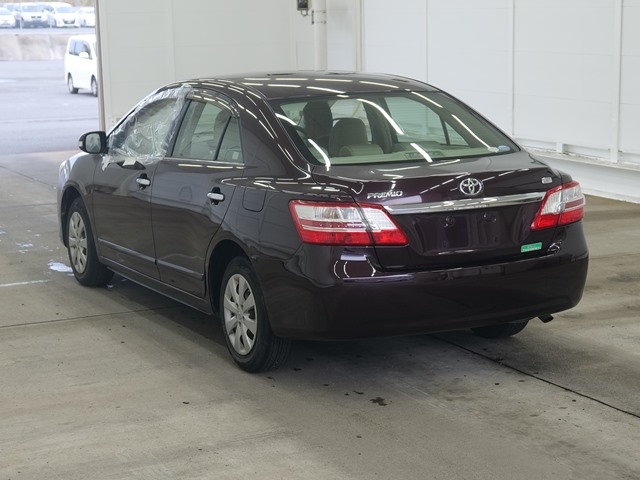 TOYOTA PREMIO