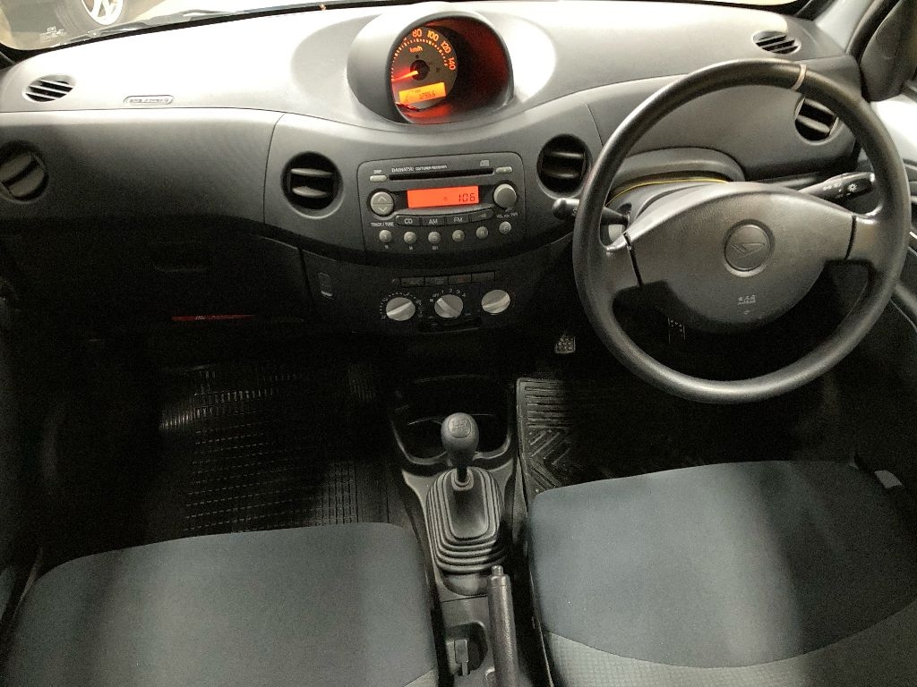 DAIHATSU ESSE