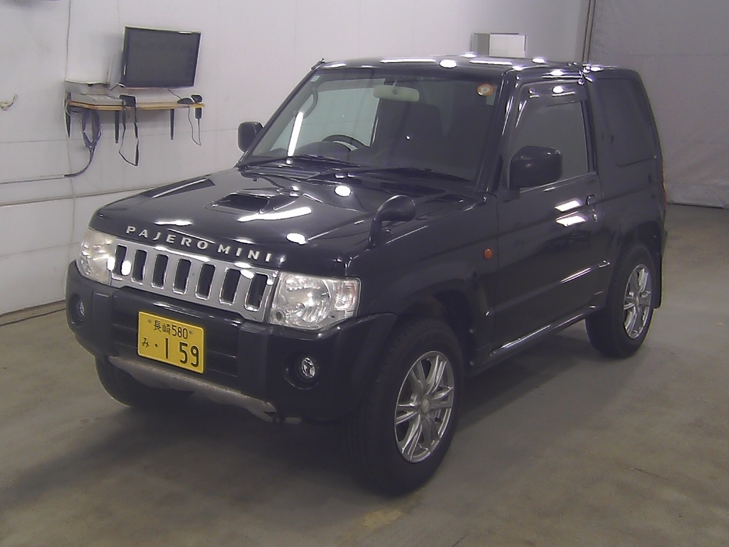 MITSUBISHI PAJERO MINI