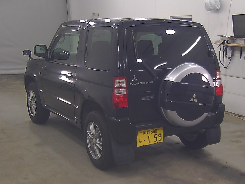MITSUBISHI PAJERO MINI