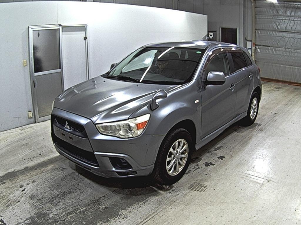 MITSUBISHI RVR