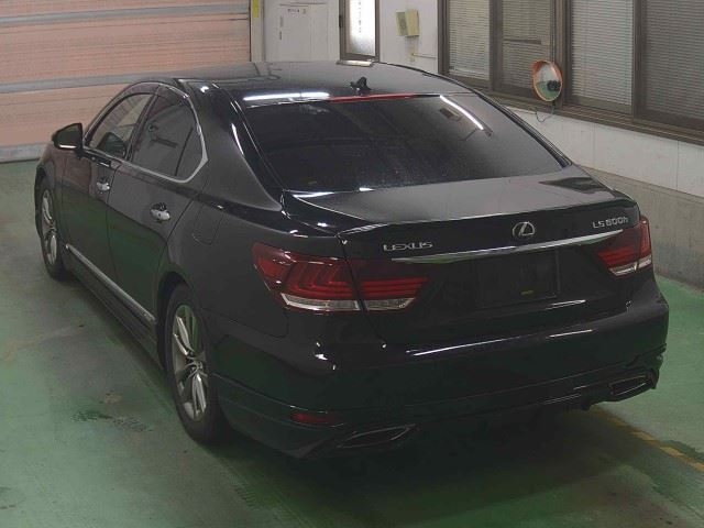 LEXUS LS600H