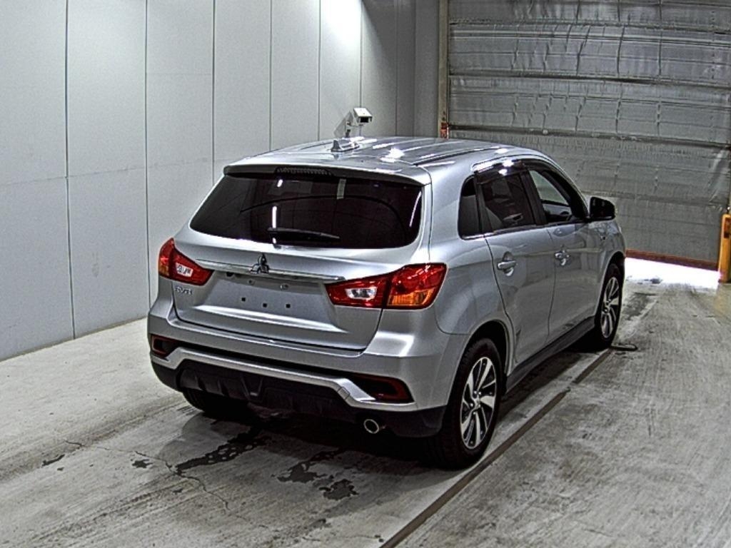 MITSUBISHI RVR