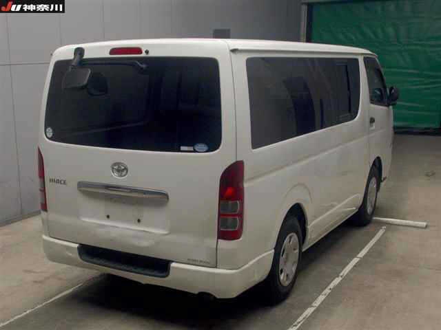 TOYOTA REGIUS ACE