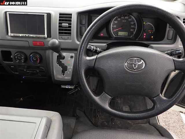 TOYOTA REGIUS ACE