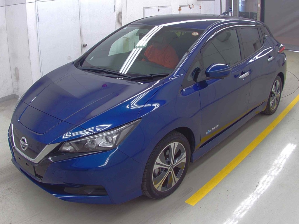 NISSAN LEAF