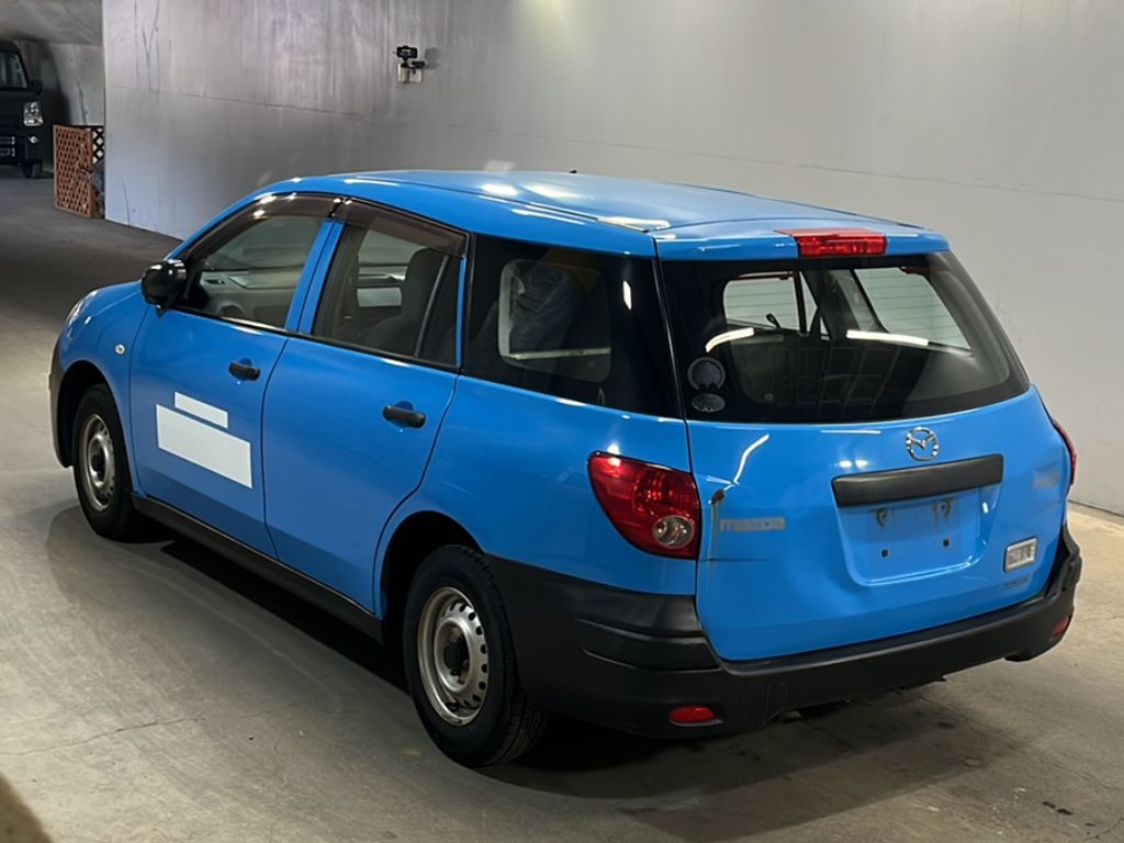 MAZDA FAMILIA