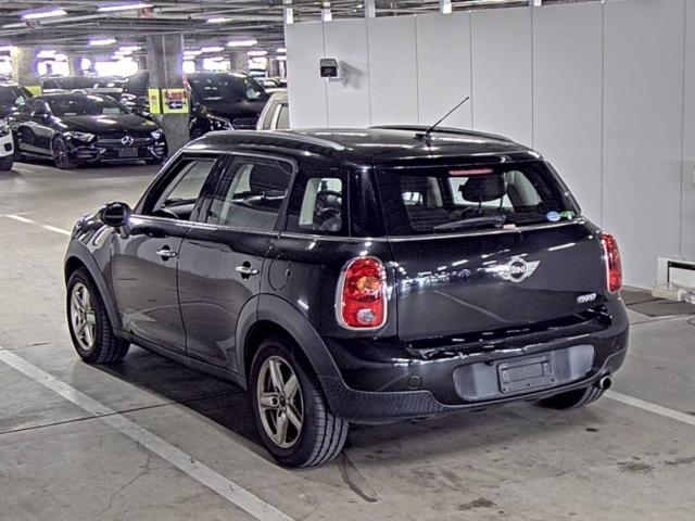 MINI CROSSOVER