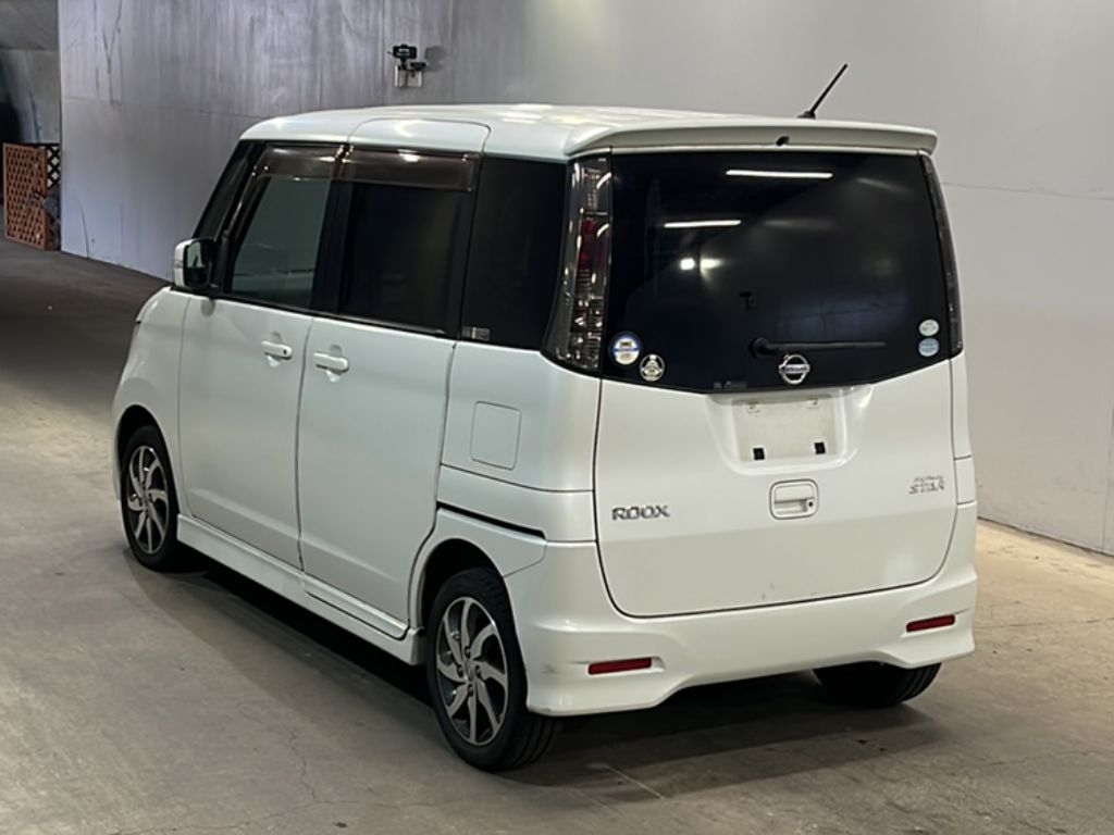 NISSAN ROOX