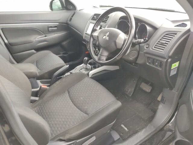 MITSUBISHI RVR