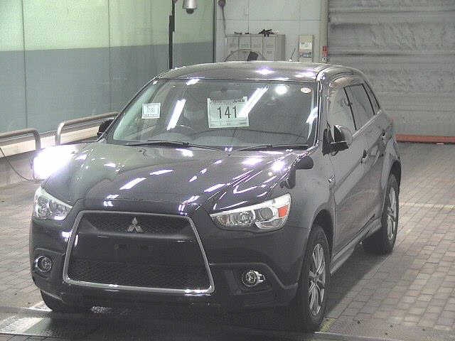 MITSUBISHI RVR