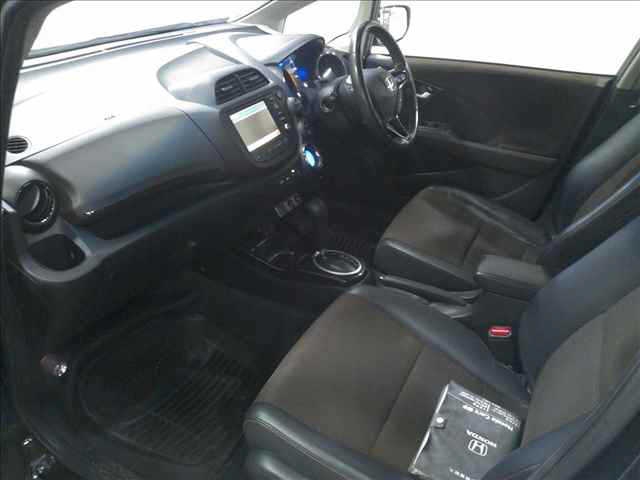 HONDA FIT SHUTTLE